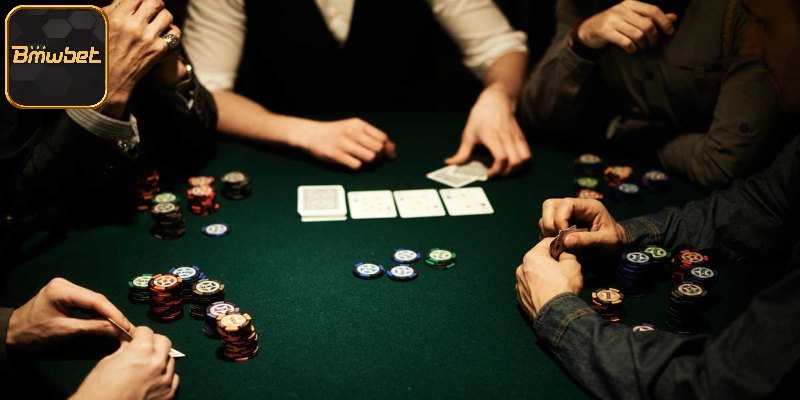 Bí kíp chơi poker online thông minh
